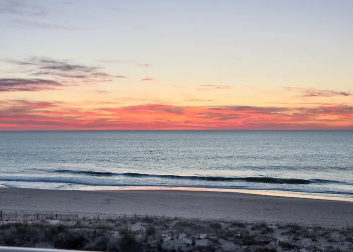 Beachbox V - 5th-floor Oceanfront - Expansive View - Beachfront Bliss - East Winds 502 * Ocean Stadt